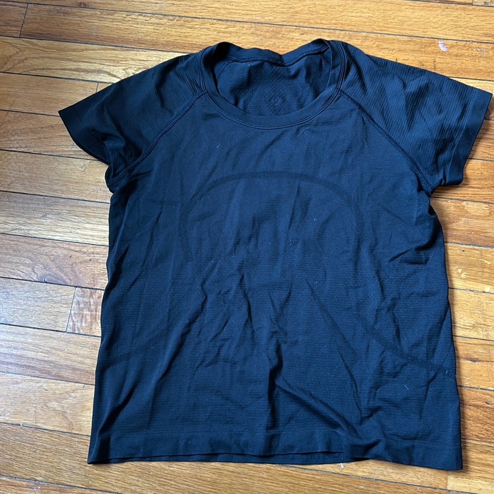 Lululemon Switfly Tech Short Sleeve t shirt 2.0 - size 8